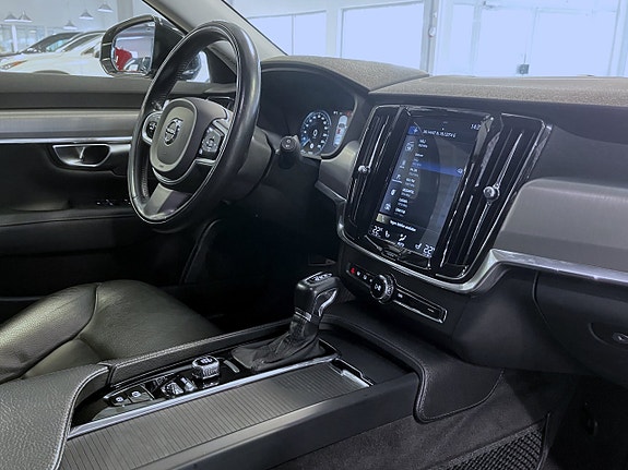 Volvo V90 14 of 18