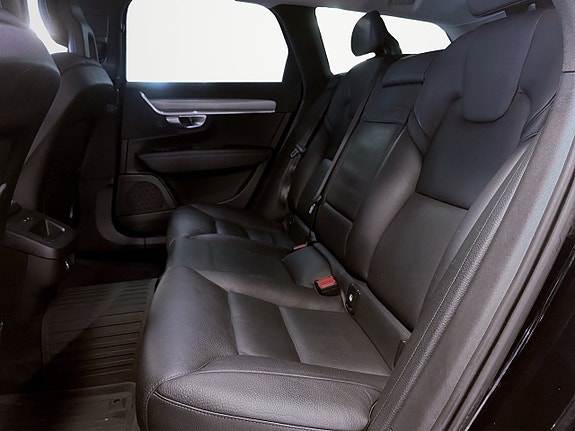 Volvo V90 15 of 18