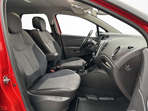 Renault Captur 14 of 30