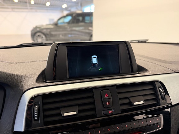 BMW 118i 17 of 20