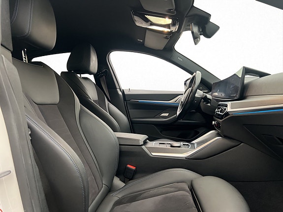 BMW i4 18 of 30