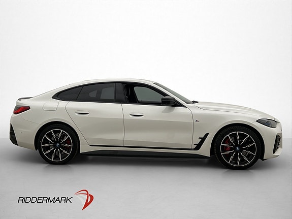 BMW i4 10 of 30
