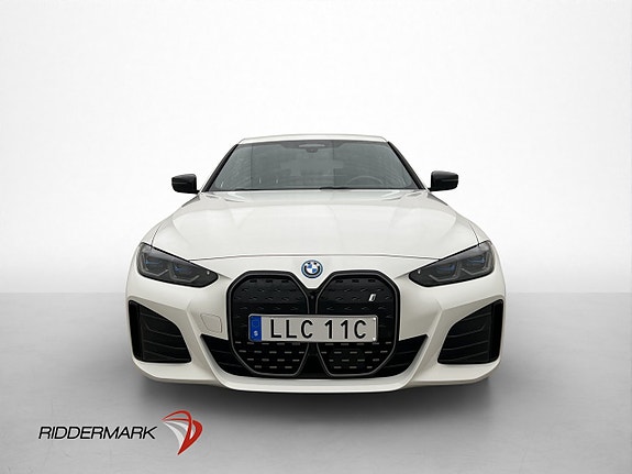 BMW i4 3 of 30