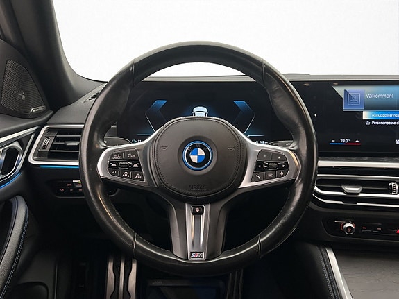 BMW i4 17 of 30