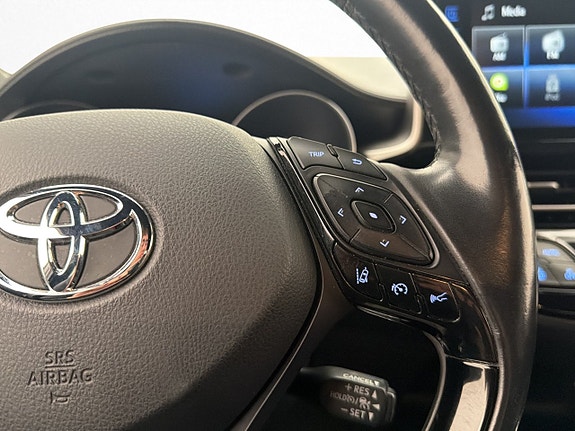 Toyota C-HR 18 of 30