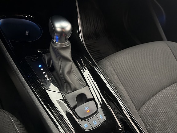 Toyota C-HR 24 of 30