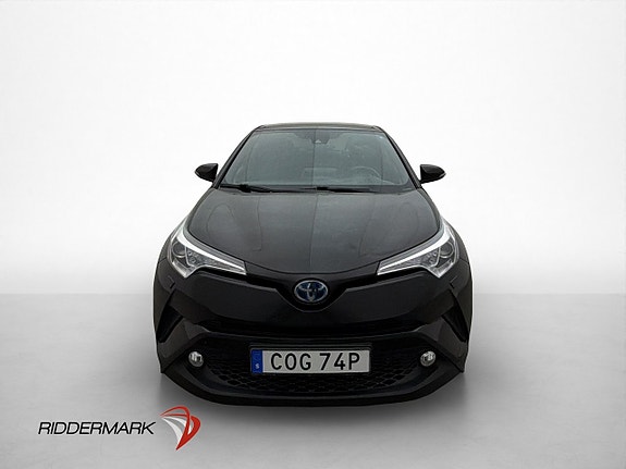 Toyota C-HR 2 of 30