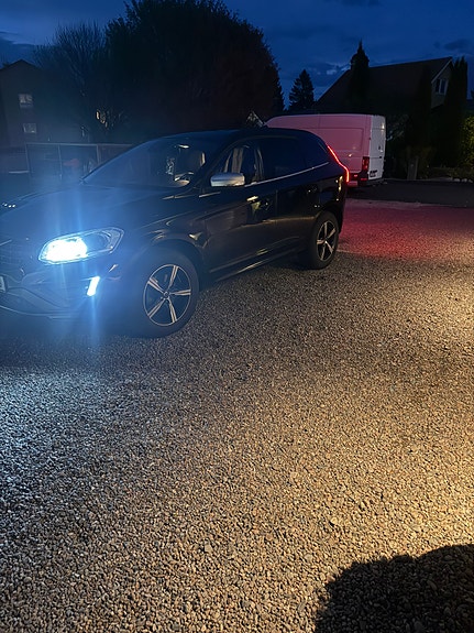 Volvo XC60 2 of 4