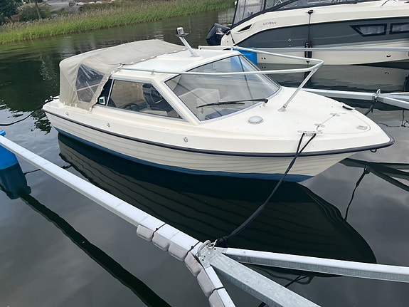 Bella 551 med Evinrude 70 hk 2 of 8