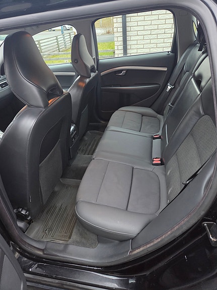 Volvo V70 9 of 9