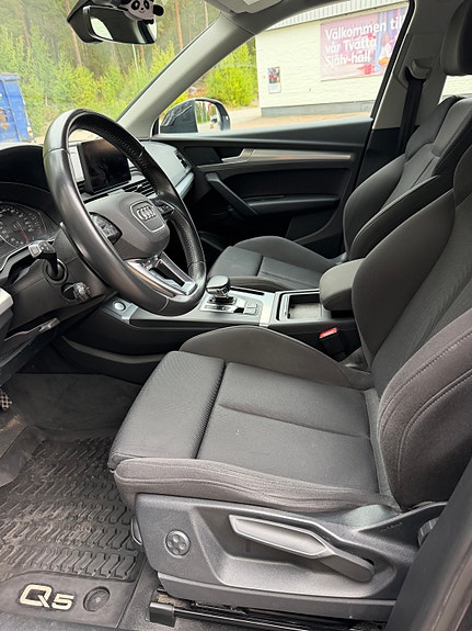 Audi Q5 7 of 8
