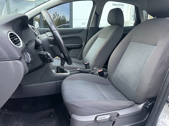 Ford Focus 13 of 19