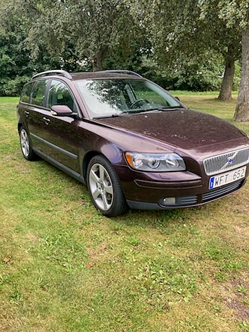 Volvo V50 2 of 5