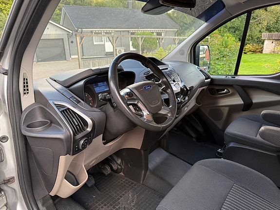 Ford Transit Custom 10 of 11
