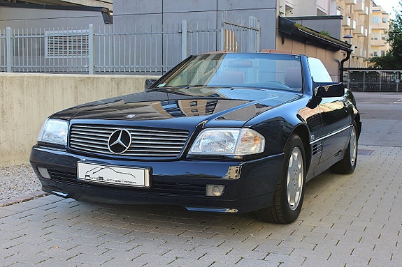 Mercedes-Benz SL500 9 of 30