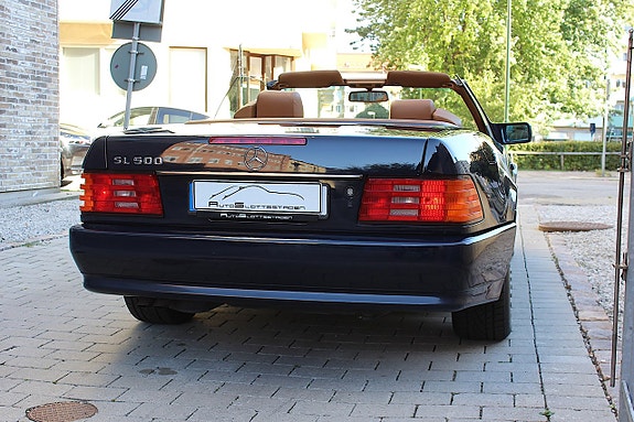 Mercedes-Benz SL500 16 of 30