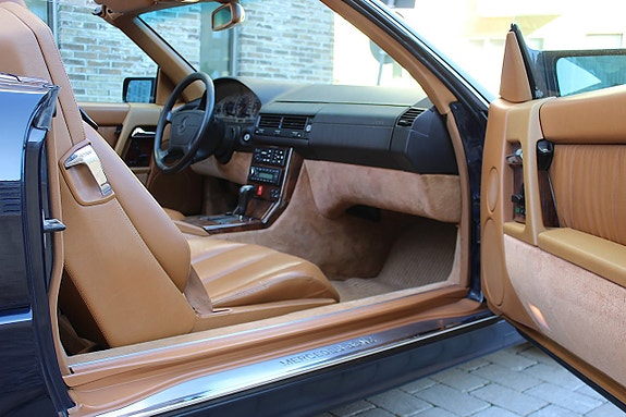 Mercedes-Benz SL500 24 of 30