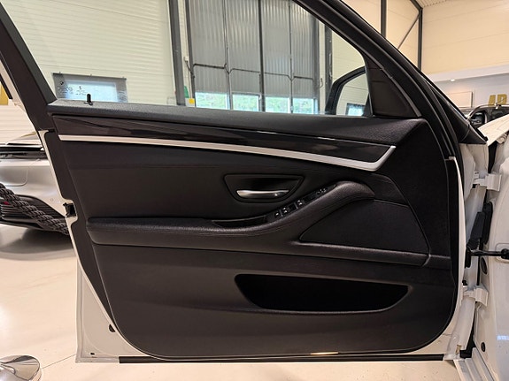 BMW 520d 17 of 20