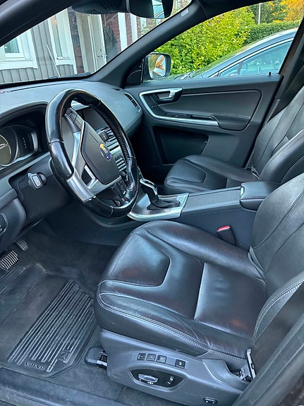 Volvo XC60 10 of 11