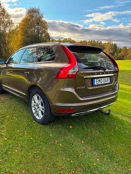 Volvo XC60 4 of 11