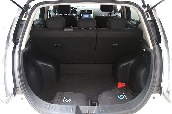 Nissan Leaf 24 of 24