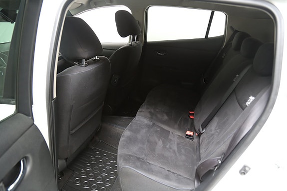 Nissan Leaf 23 of 24