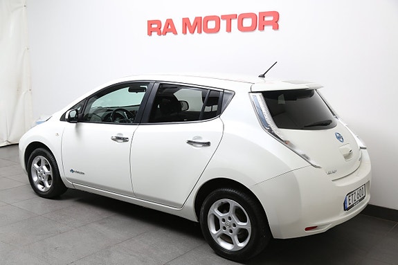 Nissan Leaf 5 of 24