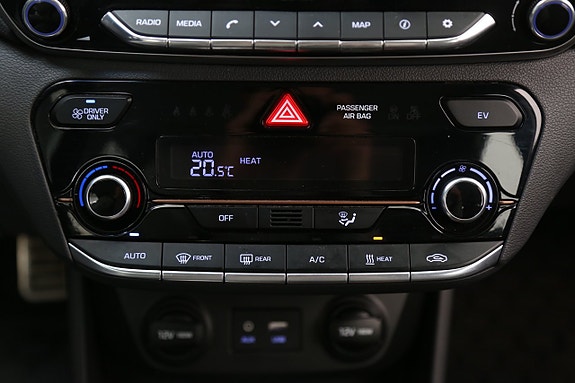 Hyundai IONIQ 23 of 28