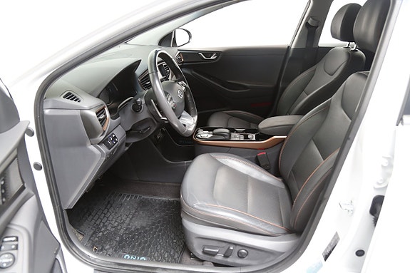 Hyundai IONIQ 11 of 28