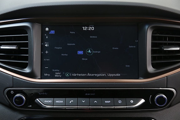 Hyundai IONIQ 21 of 28