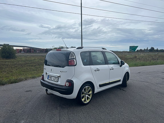 Citroen C3 Picasso 2 of 5