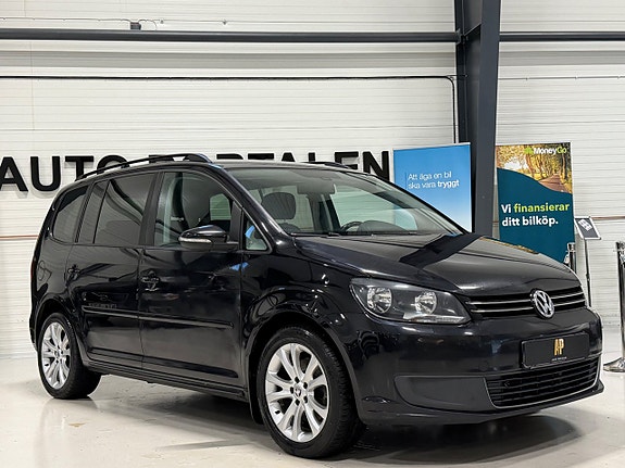 Volkswagen Touran 5 of 17