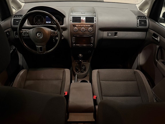 Volkswagen Touran 16 of 17