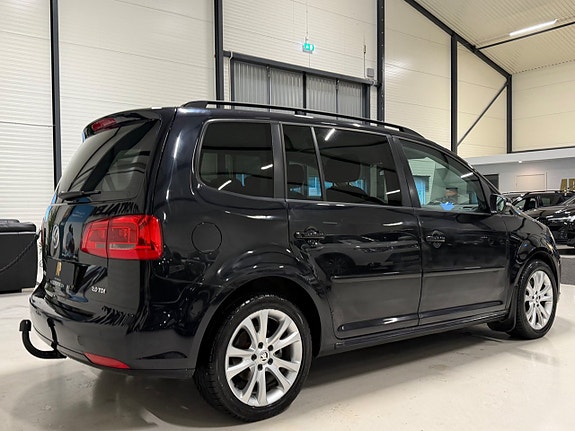 Volkswagen Touran 11 of 17