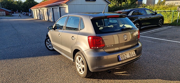 Volkswagen Polo 2 of 3