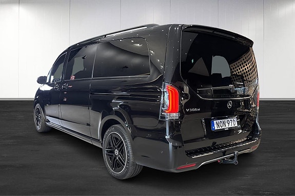 Mercedes-Benz V300 3 of 19