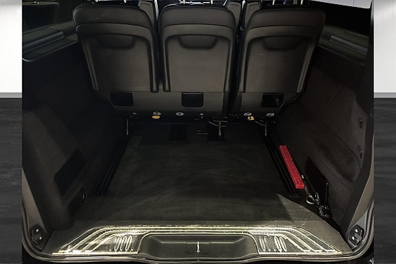 Mercedes-Benz V300 16 of 19