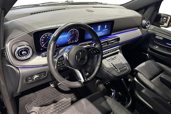 Mercedes-Benz V300 6 of 19