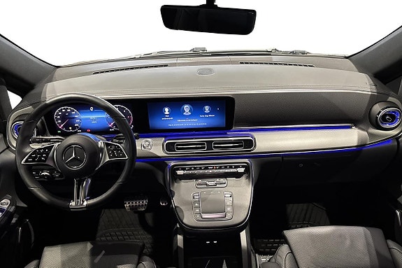 Mercedes-Benz V300 11 of 19
