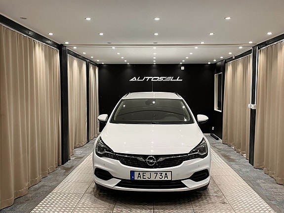 Opel Astra 2 of 17