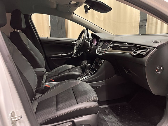 Opel Astra 15 of 17