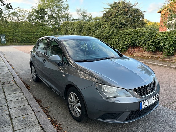 Seat Ibiza 2 of 5