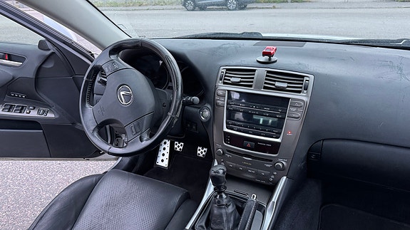 Lexus IS250 13 of 30