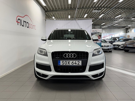 Audi Q7 2 of 20