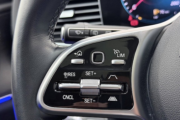 Mercedes-Benz GLS350 d 22 of 30