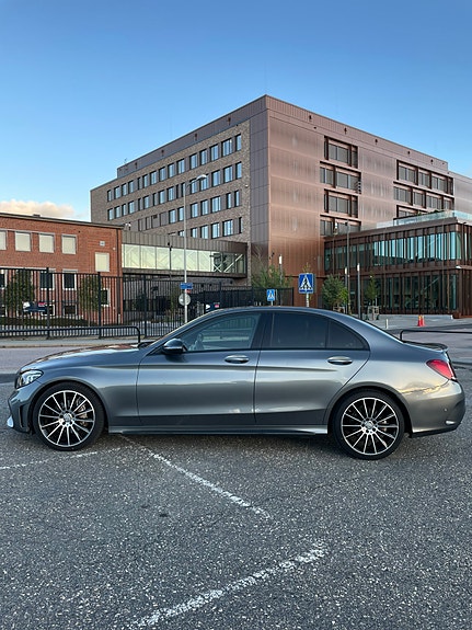 Mercedes-Benz C220 d 3 of 19