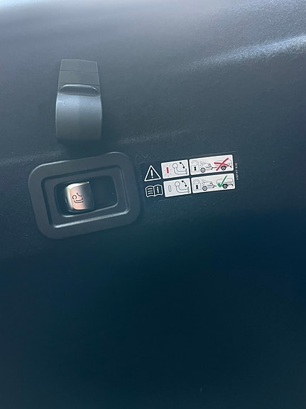 Mercedes-Benz C220 d 19 of 19