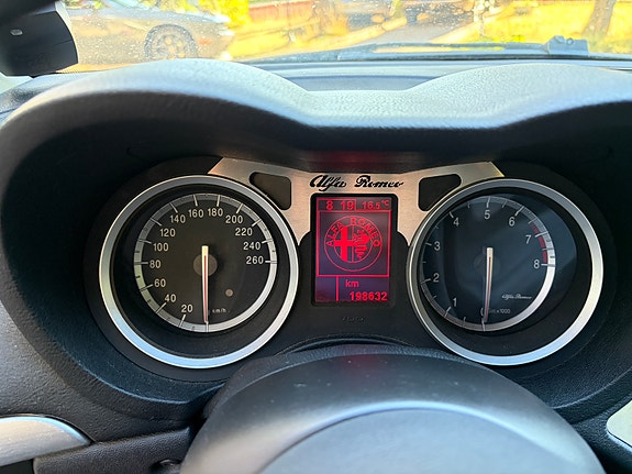 Alfa Romeo 159 11 of 17