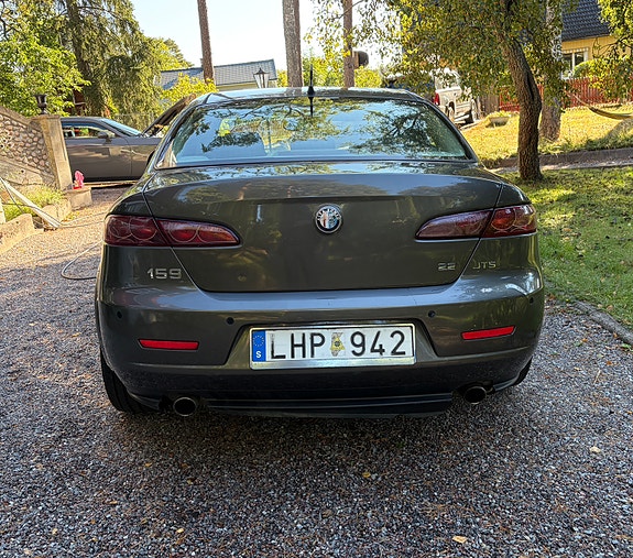 Alfa Romeo 159 6 of 17
