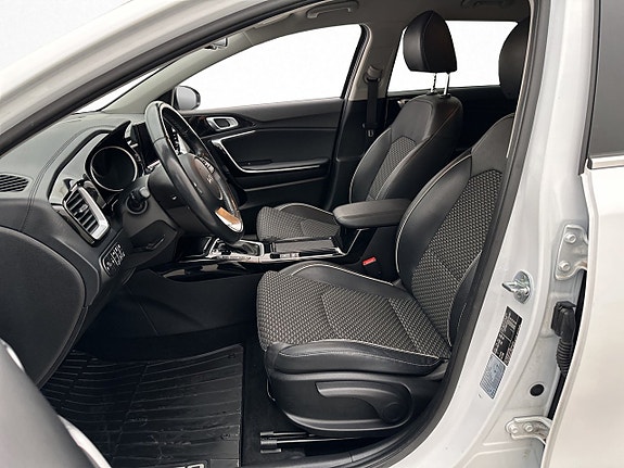 Kia Ceed 12 of 30